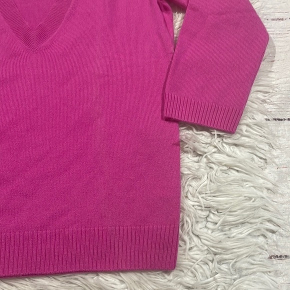 J. Crew Bright Pink V-neck Cashmere Boyfriend Sweater - Picture 9 of 9